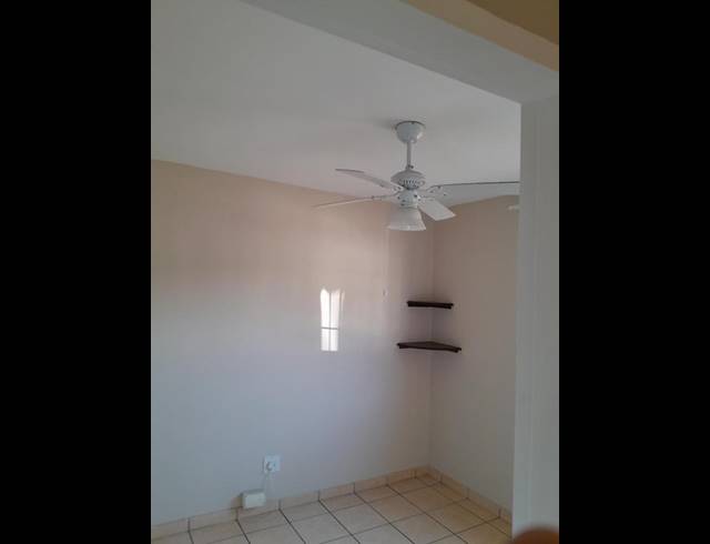 2 BEDROOM PROPERTY TO RENT IN MEER EN SEE